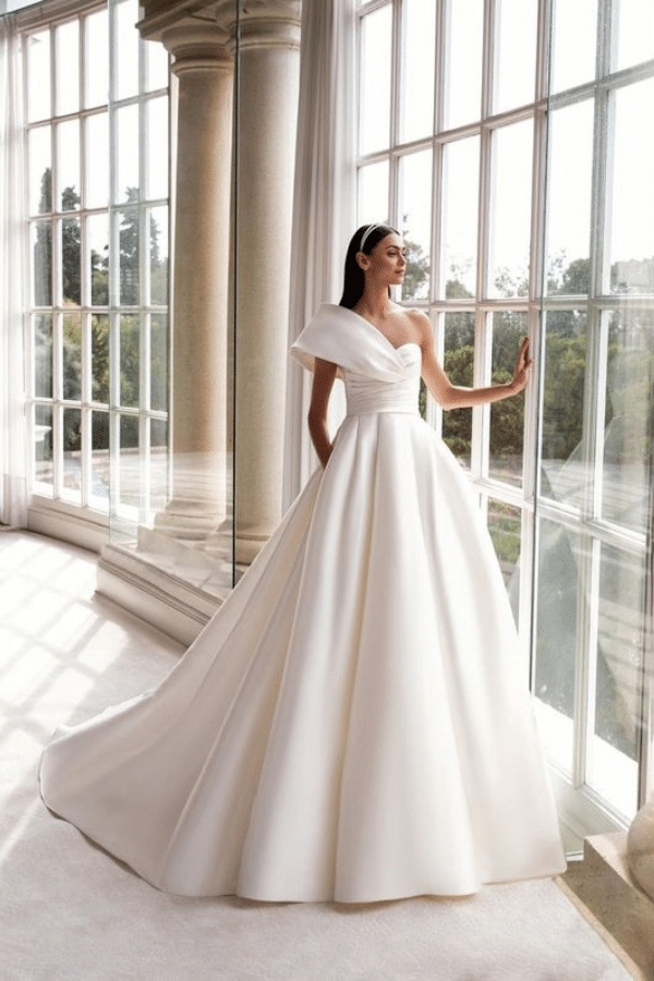 2023 wedding dress trends - aline