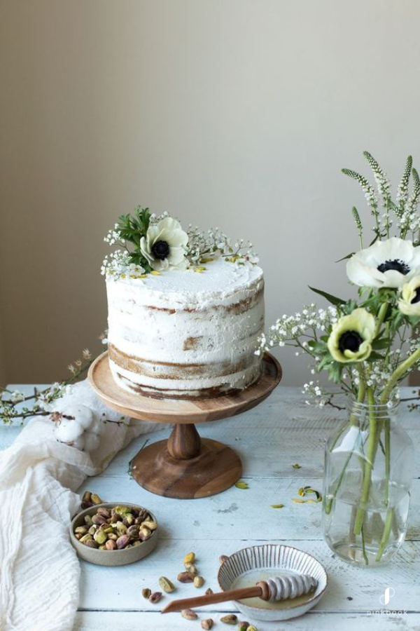 5 Ideas for Small and Fabulous Wedding Cakes 06